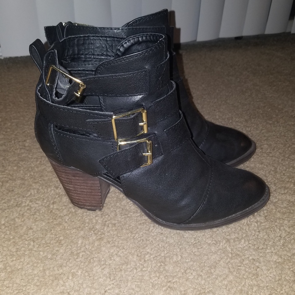 Ankle boots